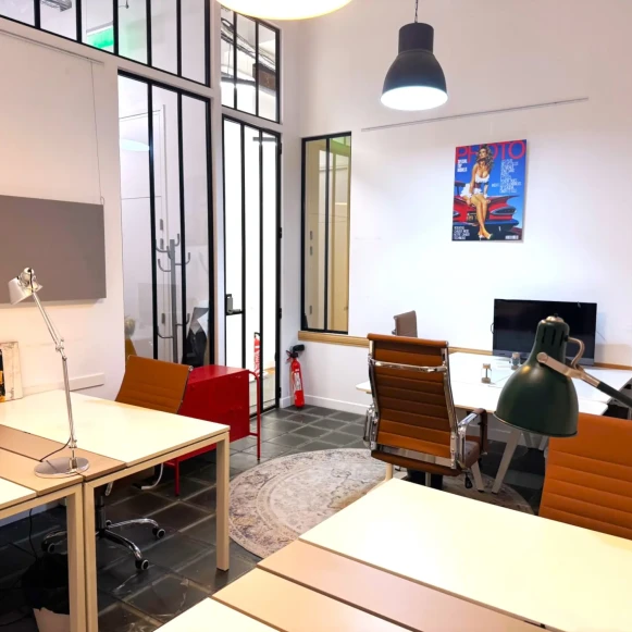 Bureau privé 34 m² 7 postes Coworking Rue Martel Paris 75010 - photo 10