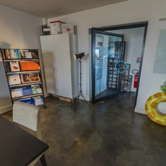 Bureau privé 43 m² 6 postes Coworking Rue des Hauts Guibouts Bry-sur-Marne 94360 - photo 4