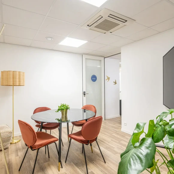 Bureau privé 10 m² 1 poste Coworking Boulevard Albert Einstein Nantes 44300 - photo 1