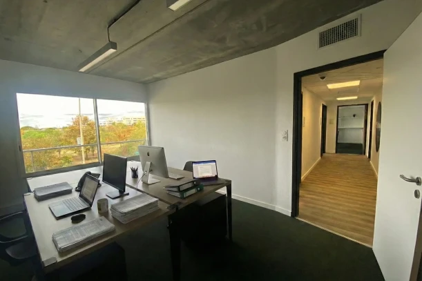 Bureau privé - 31700 - 3 postes - 750€