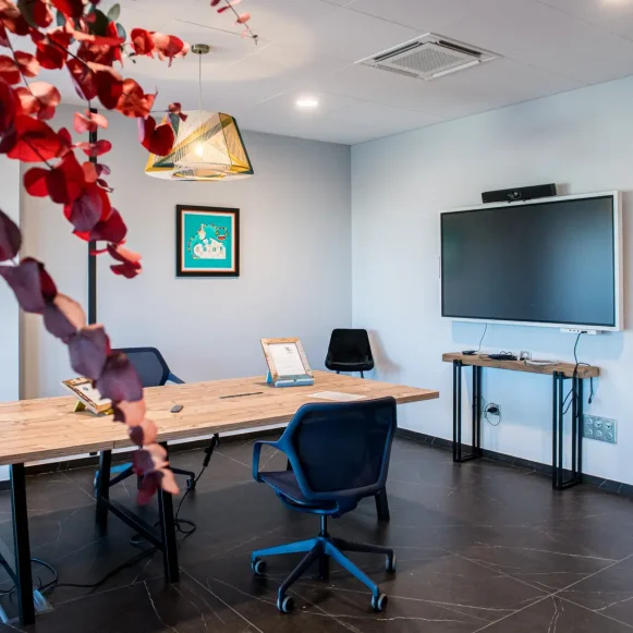 Bureau privé 21 m² 3 postes Location bureau Rue de Pinconlieu Beauvais 60000 - photo 6