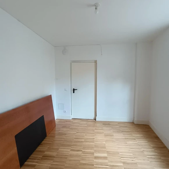 Bureau privé 13 m² 2 postes Location bureau Rue des Annelets Paris 75019 - photo 6