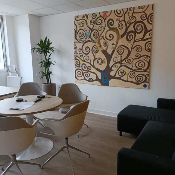 Bureau privé 18 m² 4 postes Coworking Rue Albert Dennery Tours 37000 - photo 8