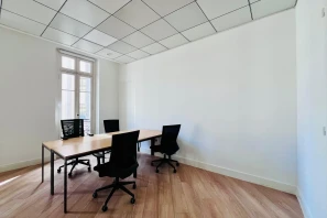 Bureau privé - 13001 - 8 postes - 3120€