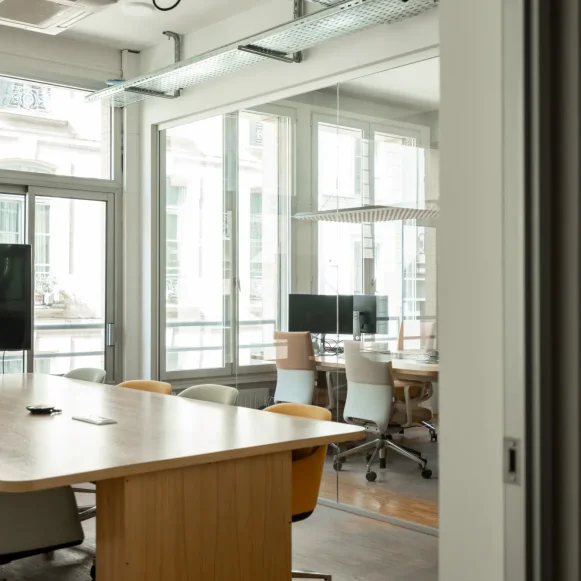 Espace indépendant 160 m² 24 postes Coworking Rue du Louvre Paris 75002 - photo 5