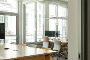 Espace indépendant - 75002 - 24 postes - 16800€