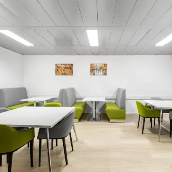 Bureau privé 25 m² 5 postes Coworking Avenue Georges Pompidou Lyon 69003 - photo 6