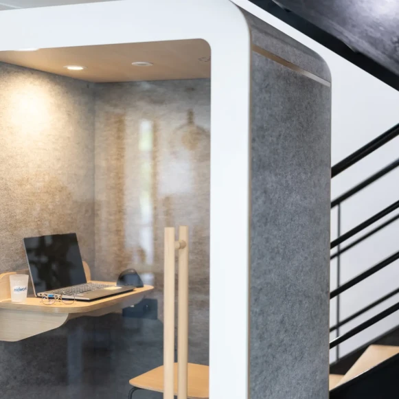 Open Space  10 postes Coworking Rue Cassiopée Chavanod 74650 - photo 4