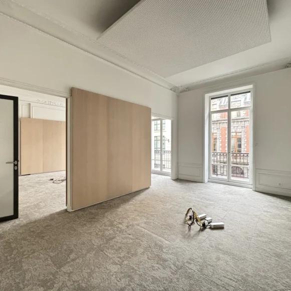Bureau privé 13 m² 2 postes Coworking Rue de la Victoire Paris 75009 - photo 4