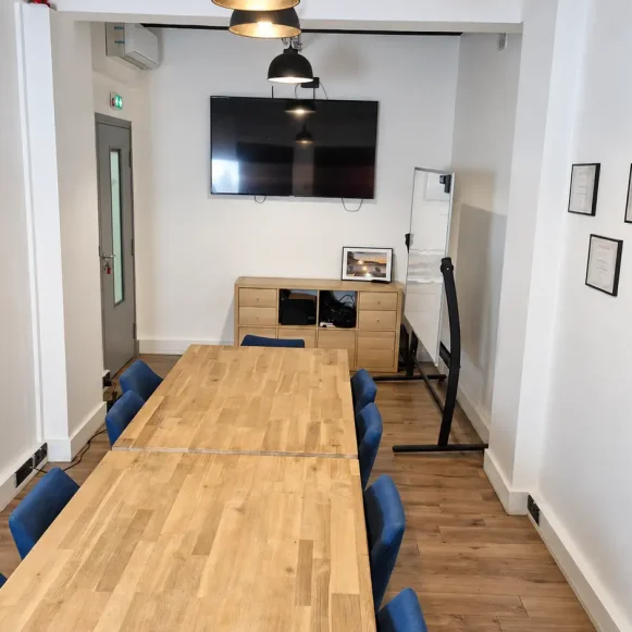 Bureau privé 60 m² 16 postes Location bureau Rue des Pyrénées Paris 75020 - photo 6