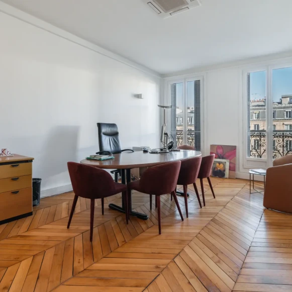 Bureau privé 253 m² 40 postes Coworking Avenue Carnot Paris 75017 - photo 7