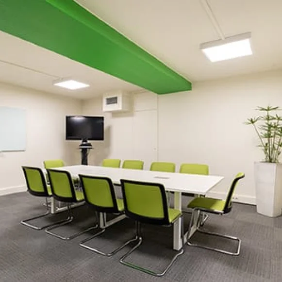 Bureau privé 71 m² 20 postes Coworking Quai Kléber Strasbourg 67000 - photo 3