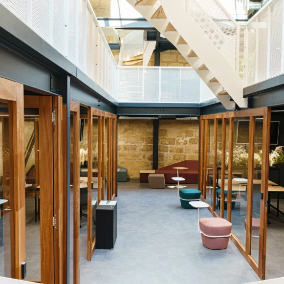 Bureau privé 36 m² 8 postes Coworking Rue Saint-Joseph Bordeaux 33000 - photo 1