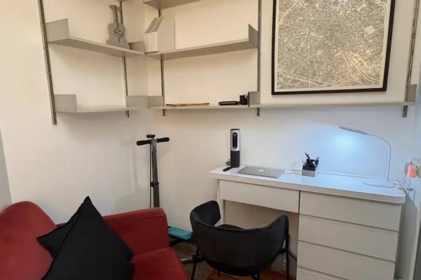 Espace indépendant - 75017 - 1 poste - 350€