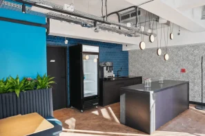 Espace indépendant - 75007 - 87 postes - 74385€