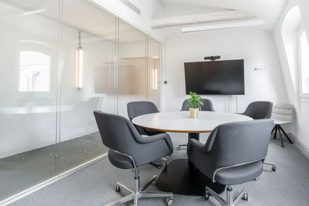 Espace indépendant - 75009 - 42 postes - 25830€