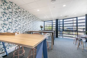 Bureau privé - 67300 - 6 postes - 1758€