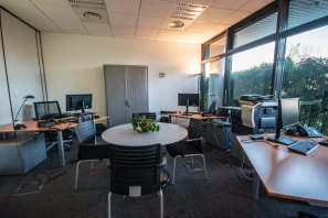 Bureau privé - 38200 - 10 postes - 1430€