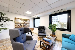 Bureau privé - 92400 - 3 postes - 1200€