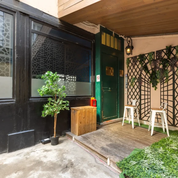 Espace indépendant 140 m² 24 postes Location bureau Rue de Laborde Paris 75008 - photo 11