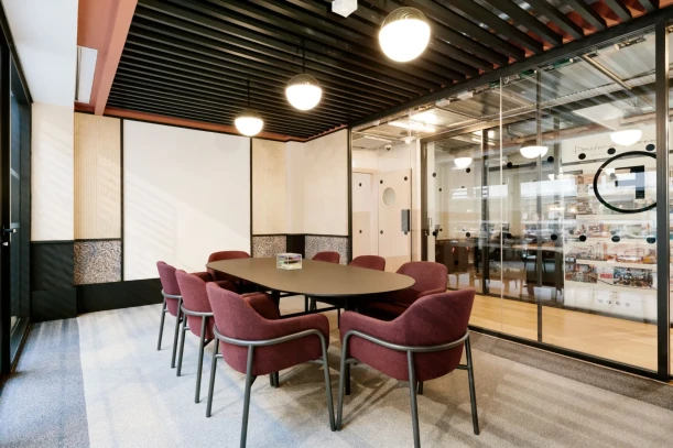 Bureau privé - 75003 - 7 postes - 5085€