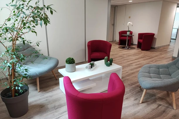 Bureau privé - 69003 - 2 postes - 770€