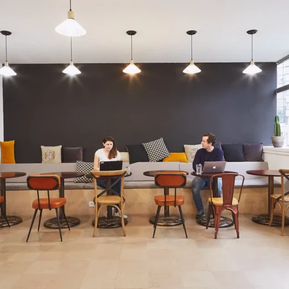 Open Space  2 postes Location bureau Rue Jean Jaurès Bagnolet 93170 - photo 2