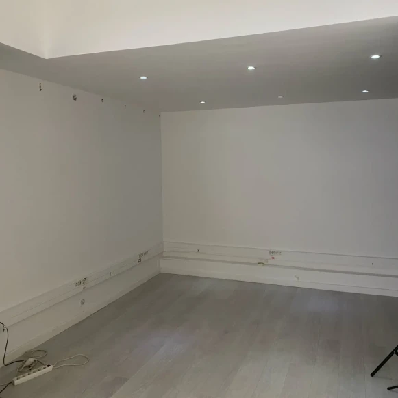 Bureau privé 22 m² 6 postes Coworking Boulevard de la Villette Paris 75019 - photo 5
