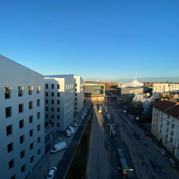 Bureau privé 31 m² 4 postes Coworking Rue aux Arènes Metz 57000 - photo 2