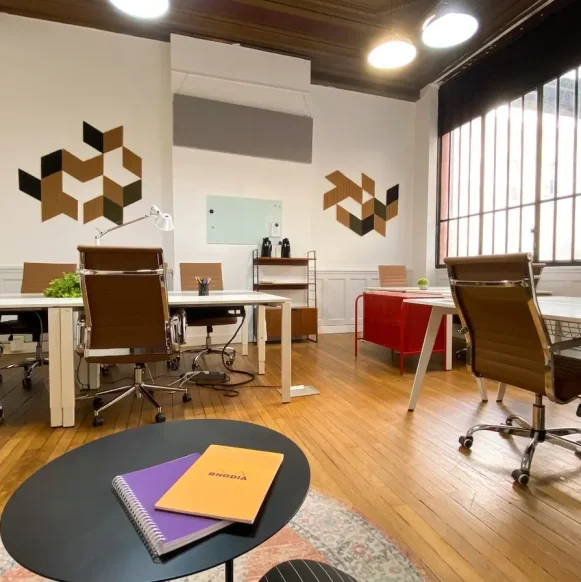 Bureau privé 50 m² 8 postes Coworking Rue Martel Paris 75010 - photo 3