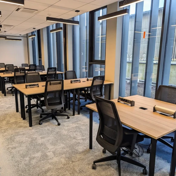 Bureau privé 40 m² 14 postes Location bureau Avenue Raymonde Chauvet Nantes 44300 - photo 1