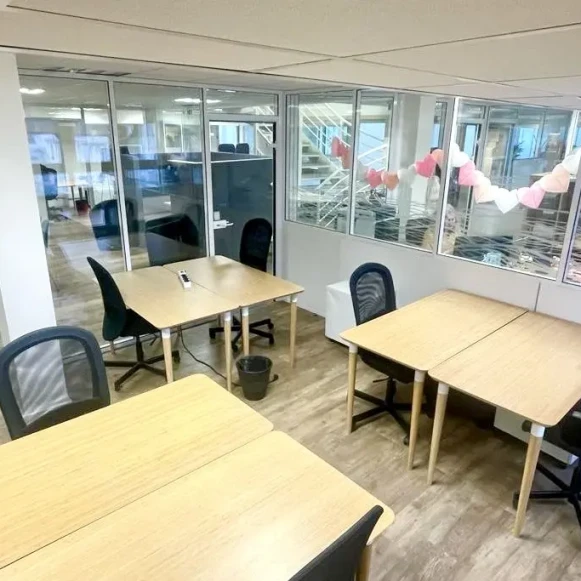 Bureau privé 38 m² 10 postes Coworking Rue Cardinet Paris 75017 - photo 1