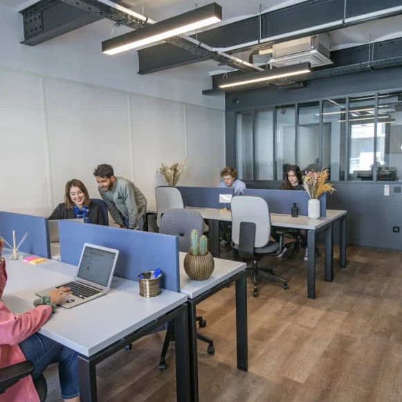 Open Space  3 postes Coworking Place Martin Levasseur Saint-Ouen-sur-Seine 93400 - photo 1