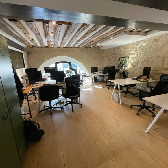 Bureau privé 50 m² 12 postes Location bureau Rue Beauregard Paris 75002 - photo 4