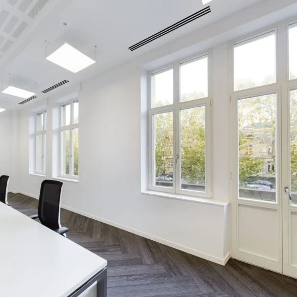 Espace indépendant 50 m² 12 postes Coworking Avenue Foch Metz 57000 - photo 1