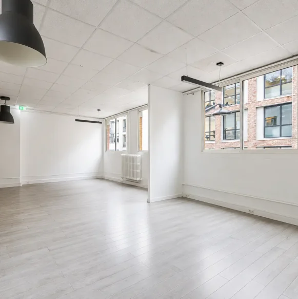 Espace indépendant 203 m² 30 postes Coworking Rue de Charonne Paris 75011 - photo 4