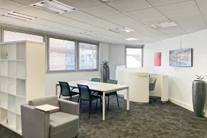 Bureau privé - 76100 - 5 postes - 1027€