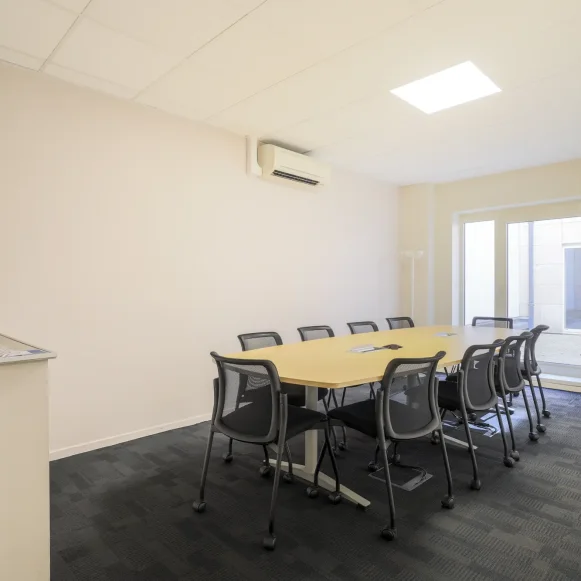 Bureau privé 17 m² 3 postes Coworking Place Rihour Lille 59000 - photo 5