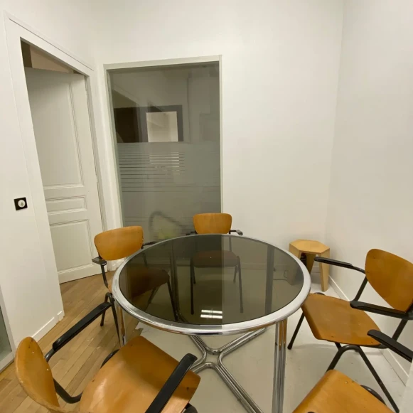 Open Space  5 postes Location bureau Rue du Soleil Paris 75020 - photo 12