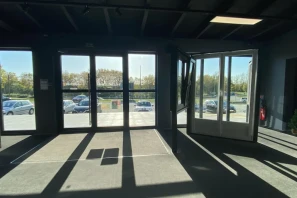 Open Space - 11400 - 2 postes - 1059€