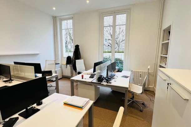 Espace indépendant - 75017 - 20 postes - 11500€