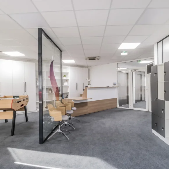 Espace indépendant 165 m² 23 postes Location bureau Avenue de Fontainebleau Le Kremlin-Bicêtre 94270 - photo 4