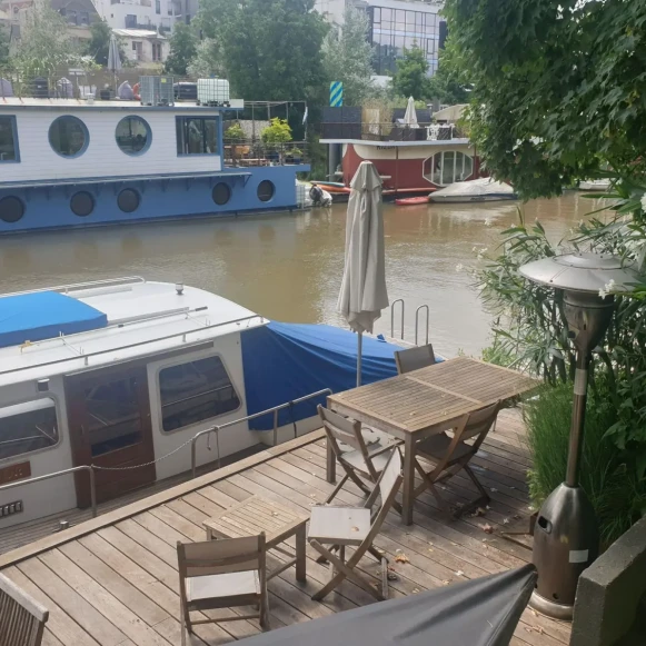 Bureau privé 12 m² 2 postes Location bureau Rue Pierre Poli Issy-les-Moulineaux 92130 - photo 1
