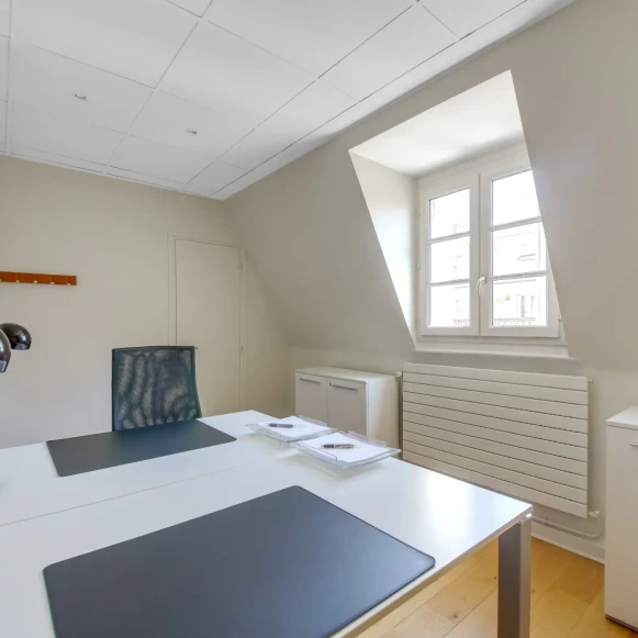 Bureau privé 11 m² 2 postes Coworking Rue Henri Rochefort Paris 75017 - photo 6