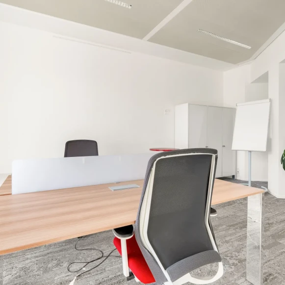 Espace indépendant 2 700 m² 240 postes Coworking Rue de Presbourg Paris 75016 - photo 12
