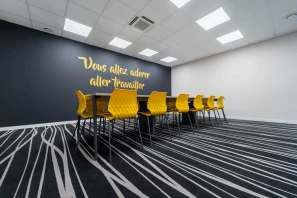 Open Space - 06560 - 3 postes - 330€