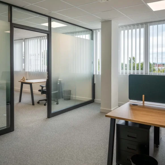Bureau privé 54 m² 8 postes Coworking Rue de l'Industrie Mundolsheim 67450 - photo 2