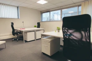 Bureau privé - 31300 - 4 postes - 925€