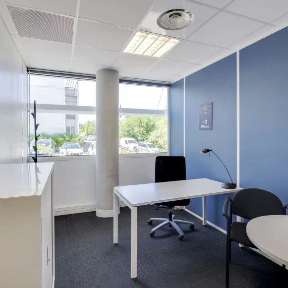 Bureau privé 15 m² 3 postes Coworking Rue Baden Powell Montpellier 34000 - photo 6