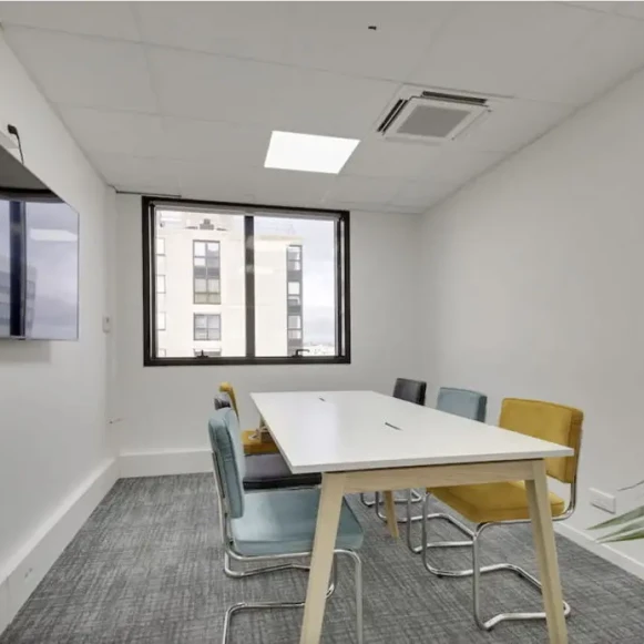 Bureau privé 38 m² 6 postes Location bureau Avenue Georges Pompidou Levallois-Perret 92300 - photo 1